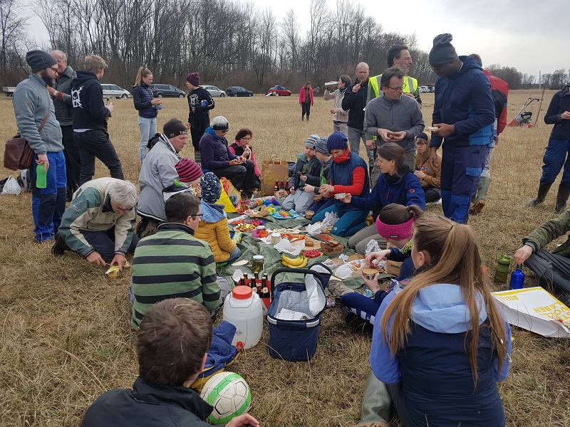 k-Mittagspicknick I.jpg