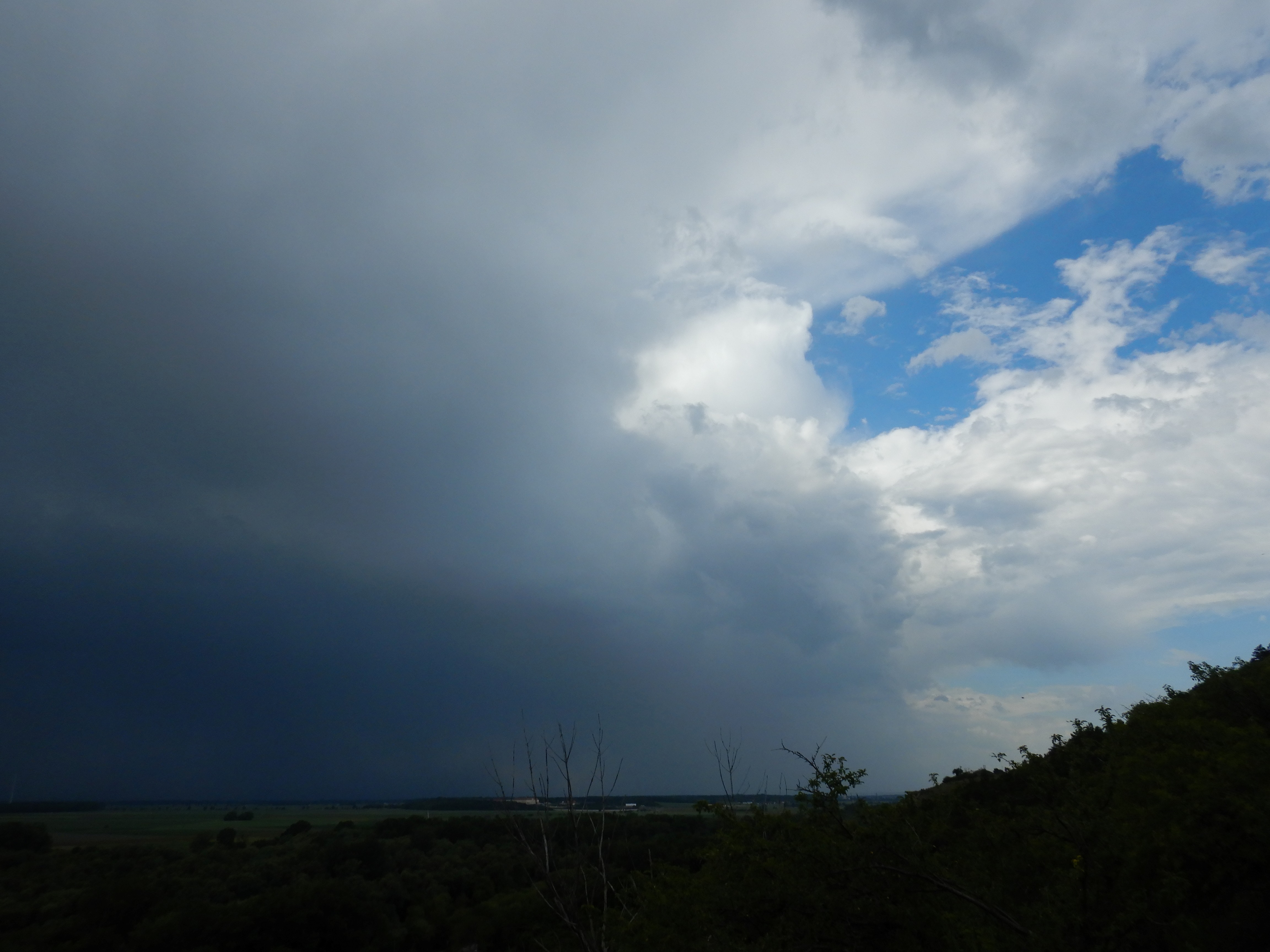 DSCN5025 sandbergexkursion 2025-05-30 gewitter.jpg